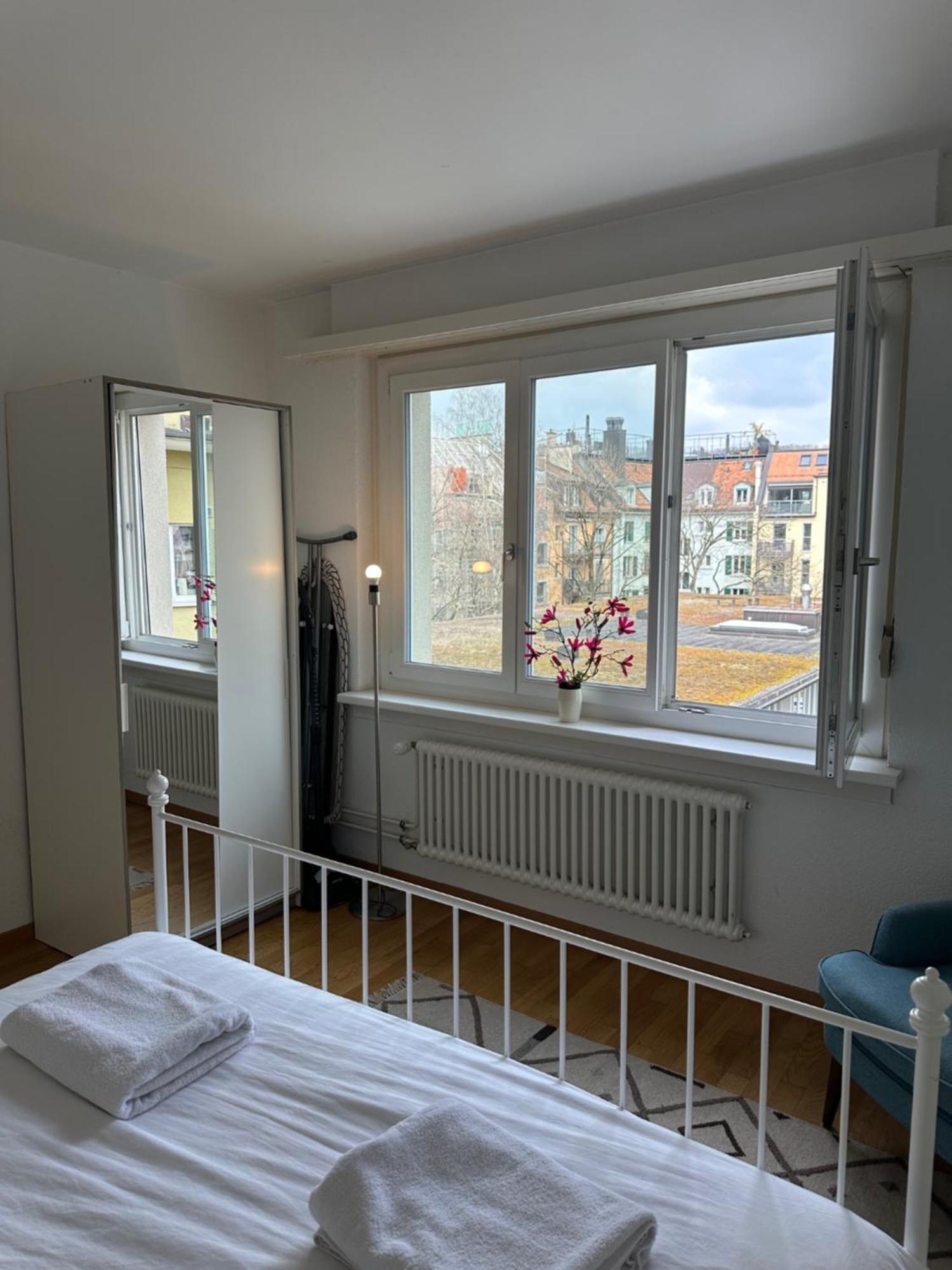 In West-eichbuehlstr 62-66 *
